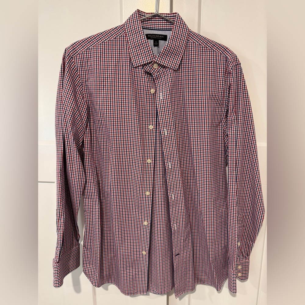 Banana Republic Men's Non-Iron Slim Fit Red and Blue Checkered Shirt